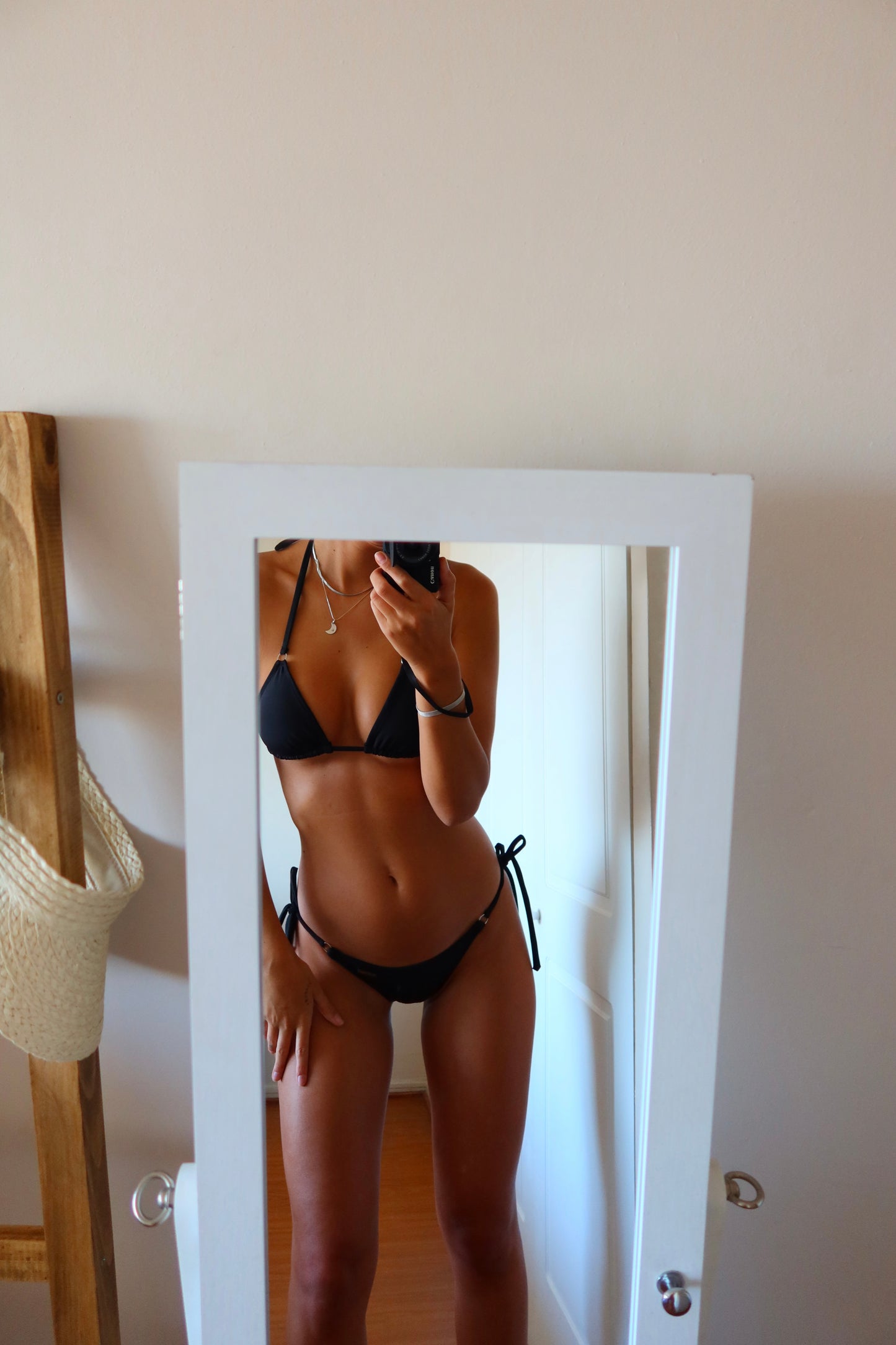 TOP ALL BLACK