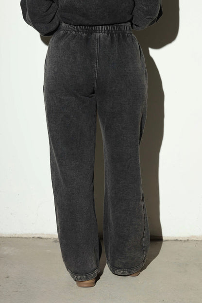AREIA TRAVEL SET washed black - look completo