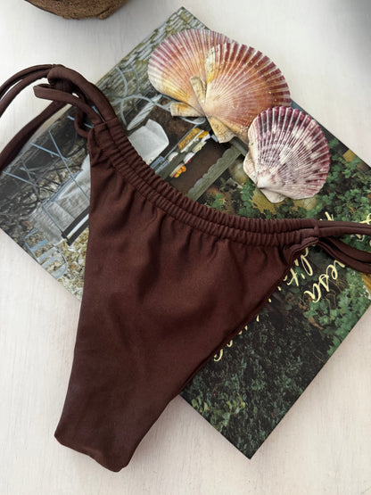 Bottom bikini Areia café moccha - vista trasera
