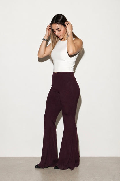 Calza soft flare burdeo - vista trasera