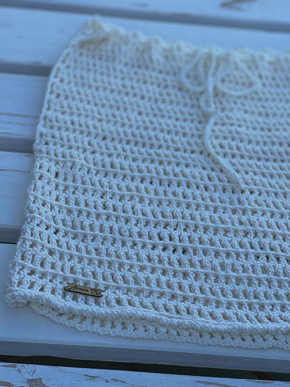Mini falda crochet nude - detalle amarra ajustable